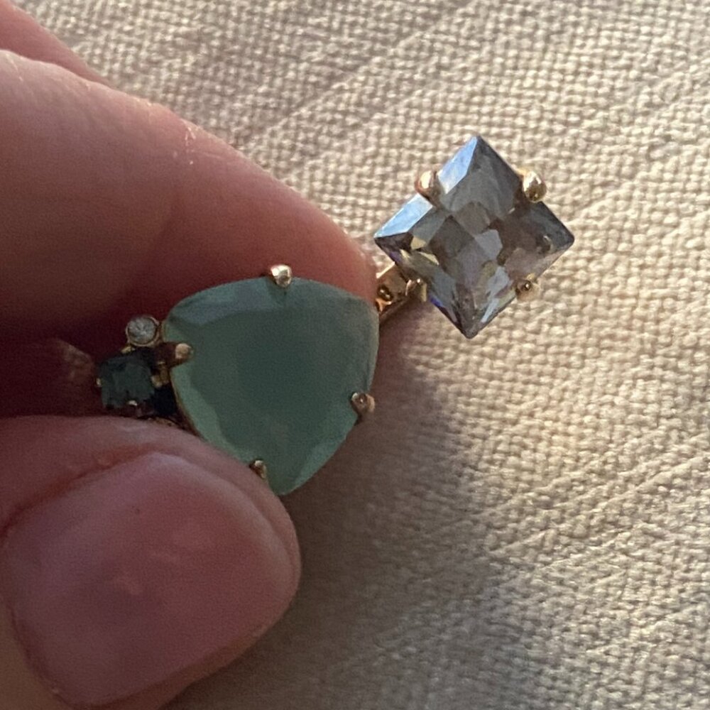 Henri Bendel Stone & Gold ring moi and toi green and clear stone gold ring - Picture 4 of 7